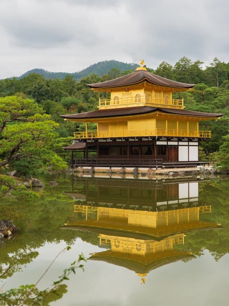 golden pavilion 9469712 1280 (1)